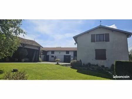 maison 6 pièces 200 m²