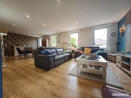 maison 6 pièces 145 m²