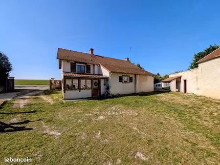 maison 6 pièces 140 m²