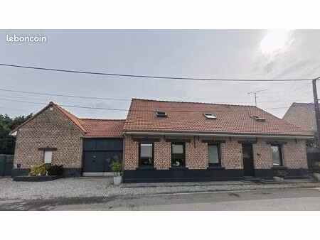 longère 6 pièces 135 m²