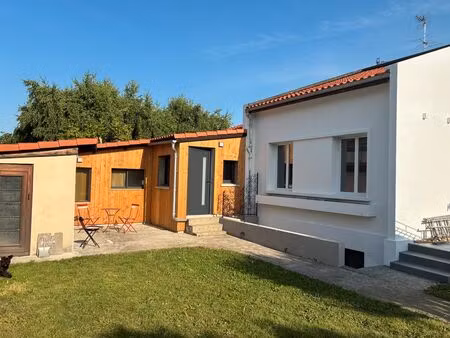 maison mitoyenne entièrement rénovée