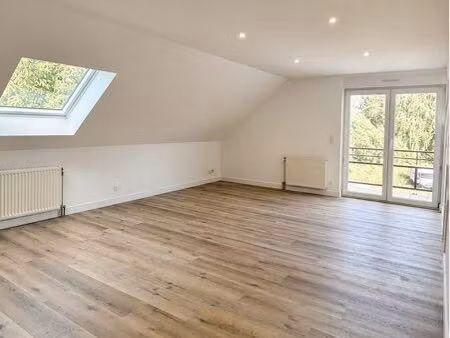 appartement 3 pièces rénové avec balcon et garage