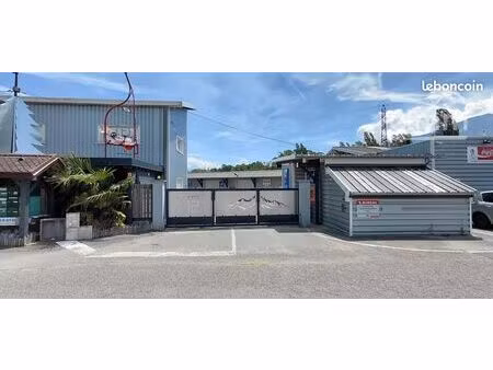 immeuble 2086 m² saint-jeoire-prieuré