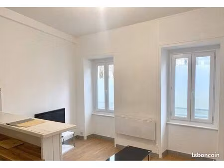 t2 avec jardin privé