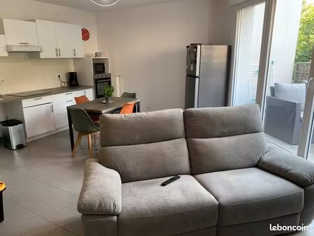appartement meublé f3 1200