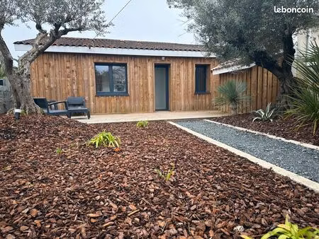 jolie maison meublee avec son magnifique jardin