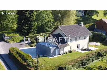 propriété 8 pièces 165 m²