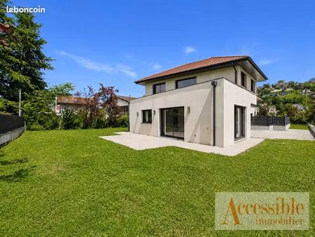 villa 5 pièces 127 m²