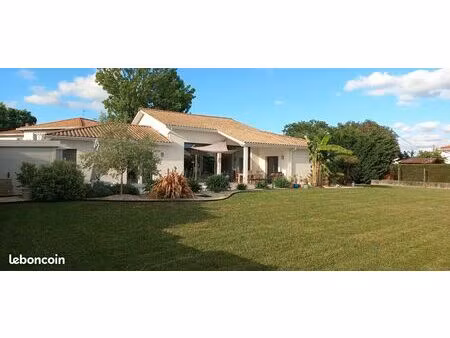 villa 5 pièces 168 m²