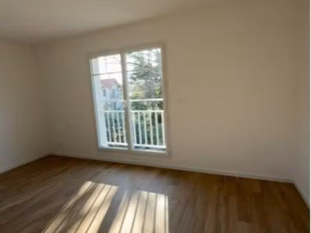 location à l’année t2