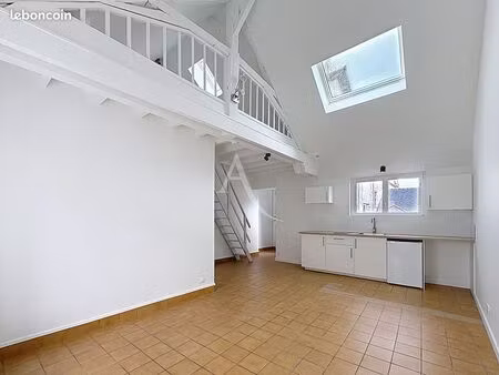 studio 1 pièce 33 m²