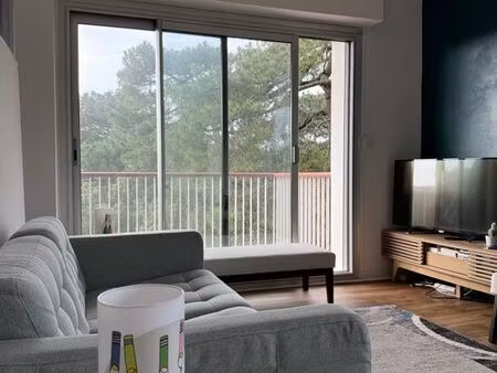 appartement dans parc arboré