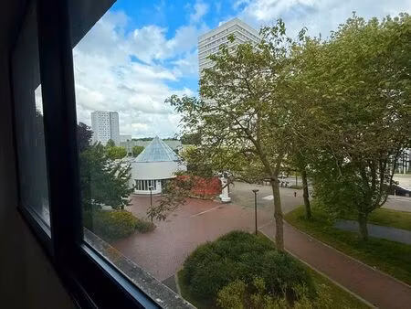 magnifique f2 rénové à neuf en face du métro mairie de mons