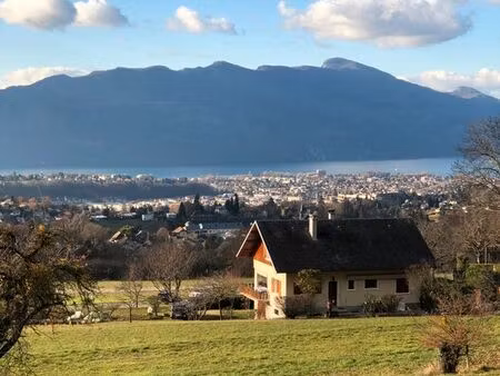 a 5 mn d’aix les bain. superbe appartement vue lac