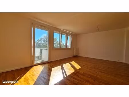 appartement grand t3 possibilite t4 - 65m2 – cave – balcon – stationnement - 2 roues - ven