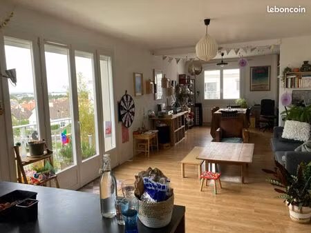 location t4 rénové non meublé