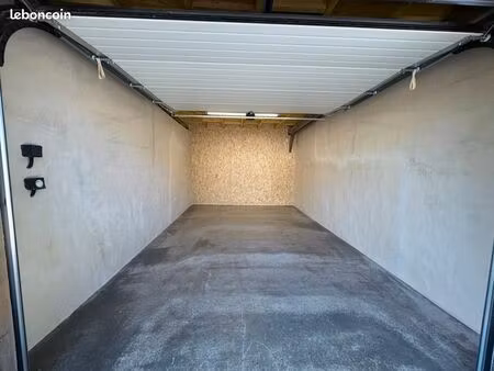 box de stockage / garage hivernage à taupont