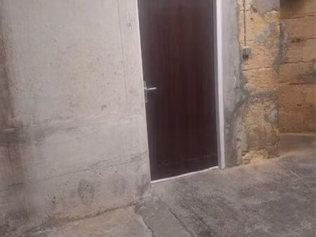 local professionnel de stockage