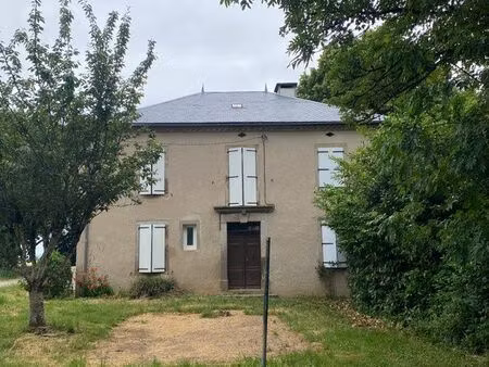 maison individuelle avec dépendance