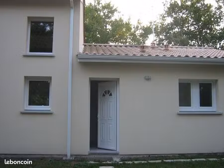 maison mitoyenne f3 jardinet garage