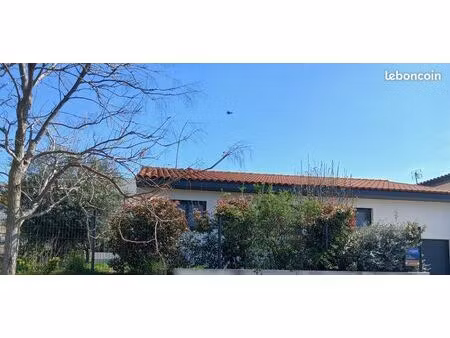 villa 4 chambres. plain pied total de 2021