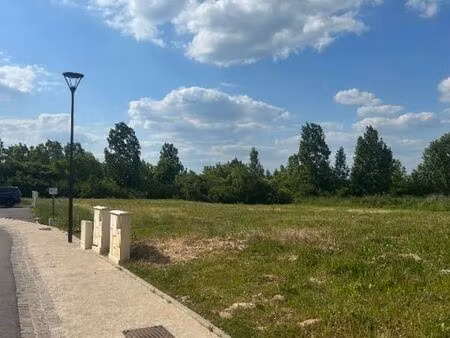 terrain 351 m² la queue les yvelines