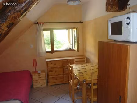 loue studio meublé