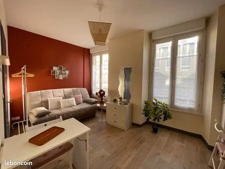 studio meublé le port