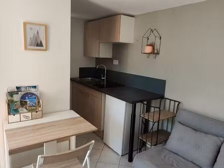 studio 1 pièce 18 m²