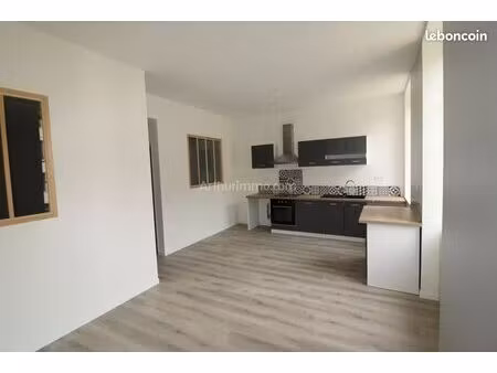 appartement 3 pièces 50 m²