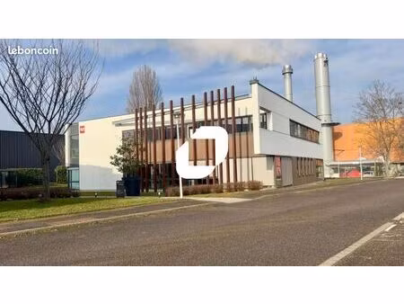 bureaux 100 m²
