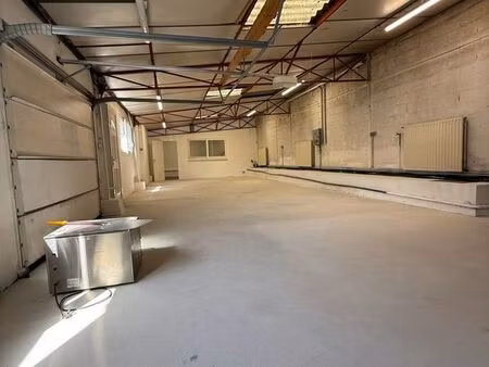 local d’activité / entrepôt 100 m² avec bureau + parking - vertou proche gare