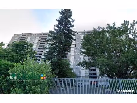 parking 12 m² talence