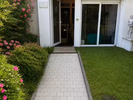 local commercial hyper centre aix les bains