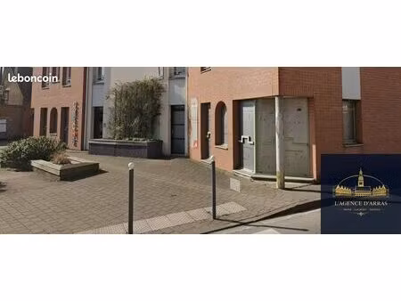 local 105 m² dainville