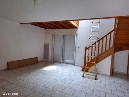 maison 3 pièces 85 m²