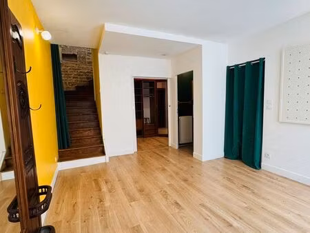 rare belle maison de ville en hyper centre de niort 142 m2 + garage prix: 273 000 f.a.i