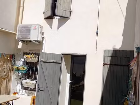 location ancienne maison de ville – 88 m² – centre d’orange