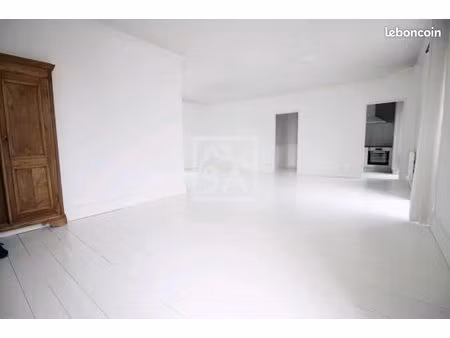 appartement 3 pièces 80 m²