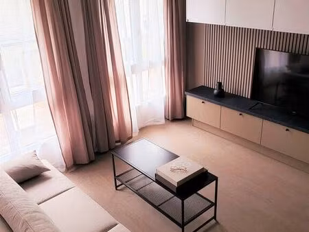 location meublée appartement 2 pièces 38 m² lille (59000)