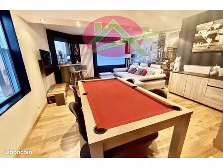 loft 6 pièces 144 m²