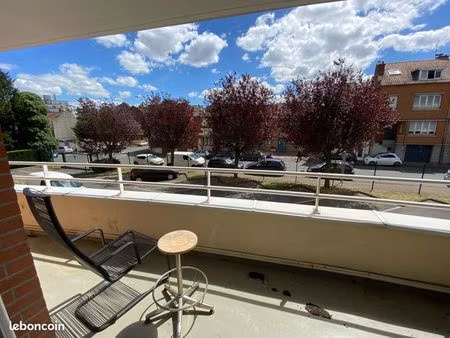 appartement deux chambres  parking et balcon