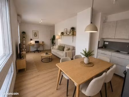 appartement t2 proche rer a/ligne j&l sncf