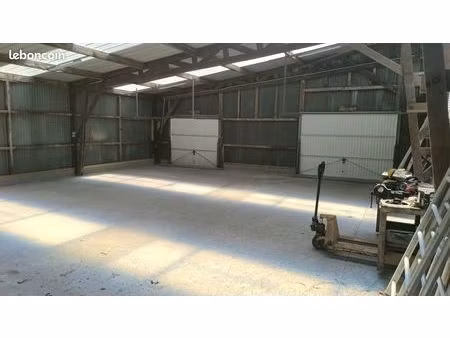 hangar 120 m² + parking proche a16 calais