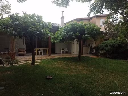 maison 6 pièces 161 m²