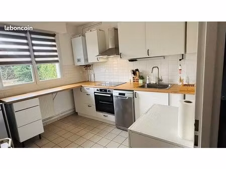 maison meublée avec 2 chambres  garage et jardin
