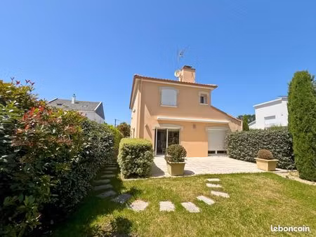 maison 5 pièces 185 m²