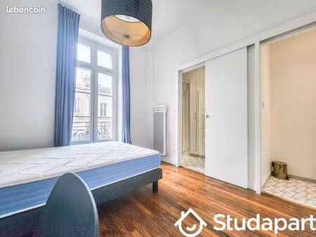 chambre 1 pièce 11 m²