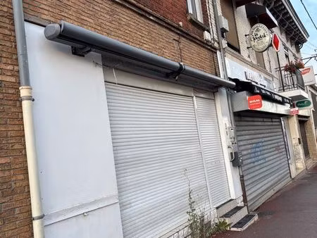 local commercial refait à neuf idéalement situé