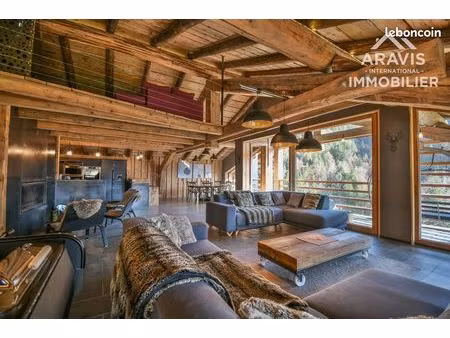 chalet 10 pièces 340 m²